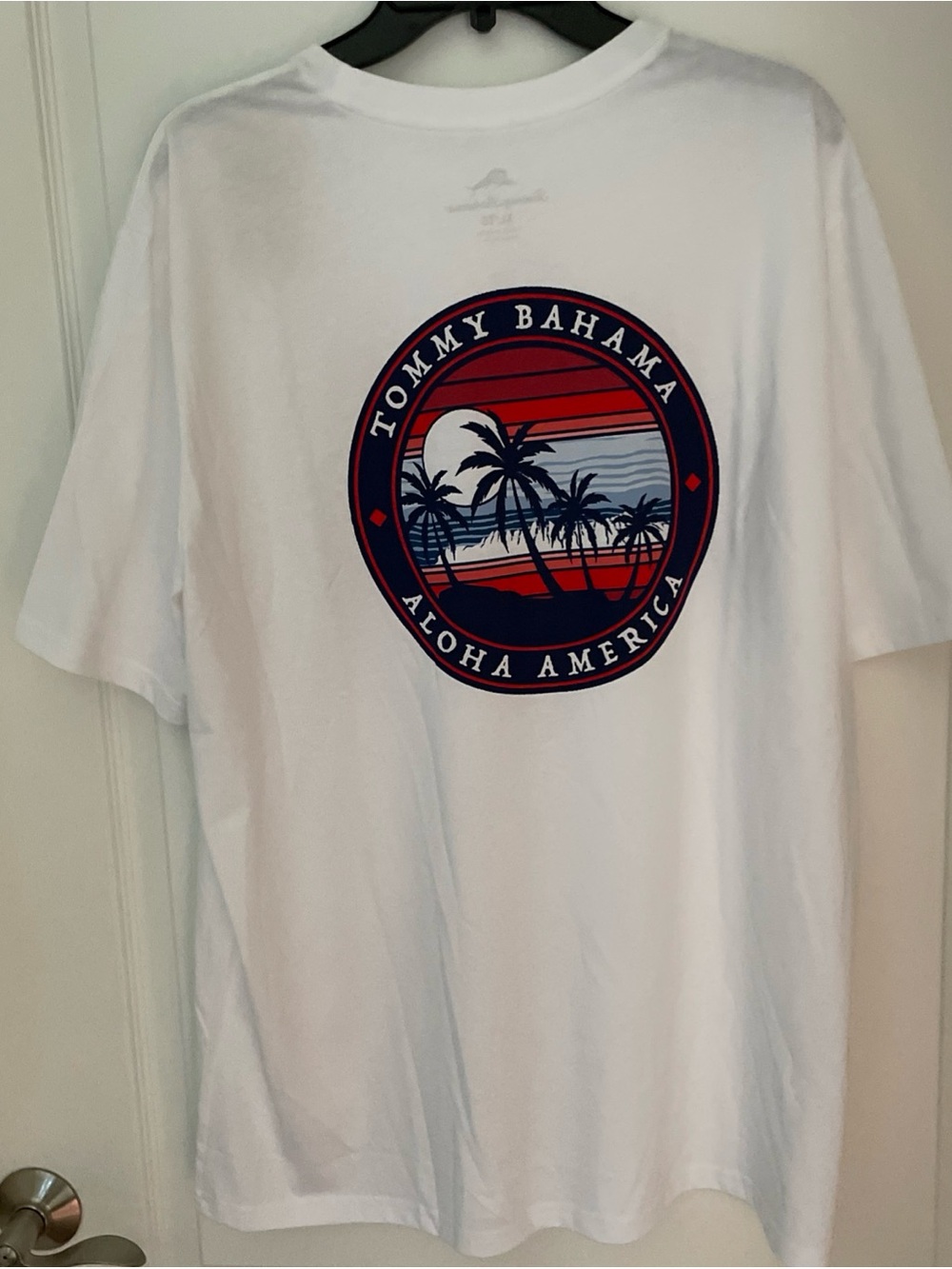 NWT Tommy Bahama Tee Shirt Men’s White “Tommy Bahama Aloha America” Size XL